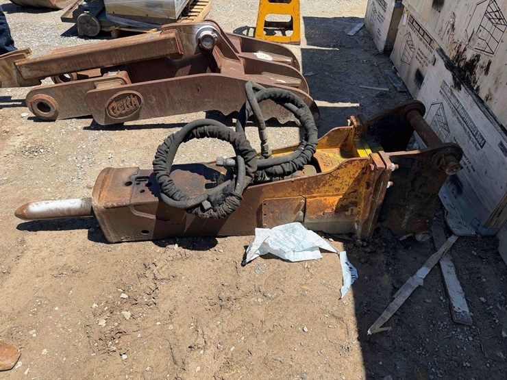 indeco-hydraulic-hammer-attachment-image-2