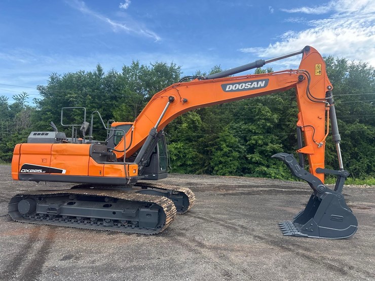 2021-doosan-dx225-lc-5-image-2