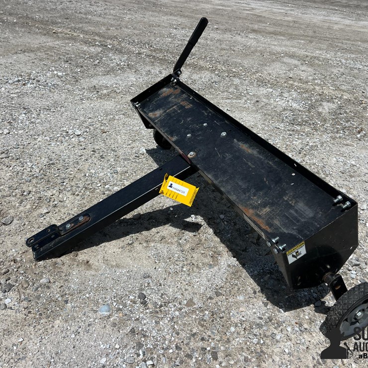 Agri-Fab 41" Pull Type Lawn Thatcher