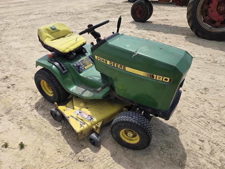 john-deere-180-image-12