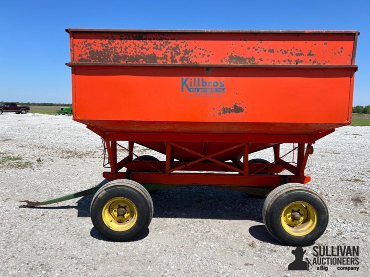 kilbros-350-gravity-flow-wagon-on-jd-running-gear-image-8