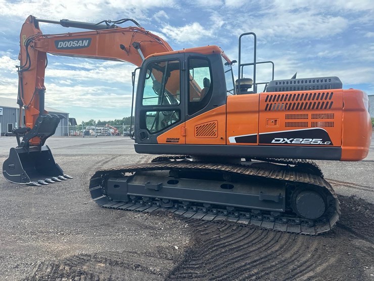 2021-doosan-dx225-lc-5-image-10
