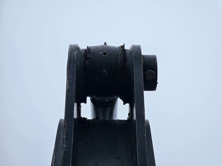 2010-deere-200d-lc-image-96