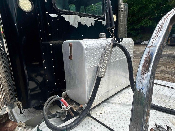 1987-peterbilt-359-image-25