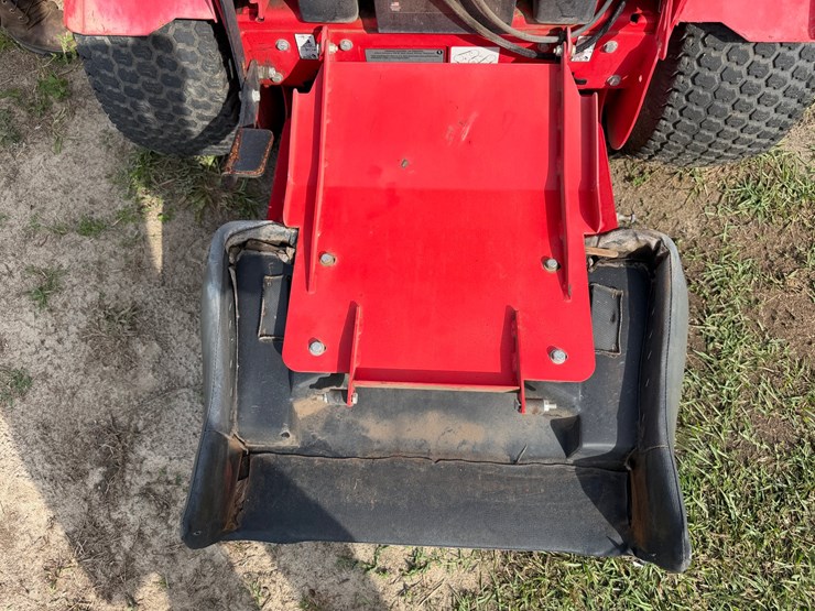 #6011-•-gravely-52"-pro-stance-52-zero-turn-lawnmower-image-14