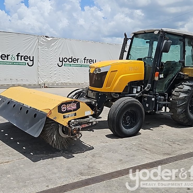 MASSEY-FERGUSON 4