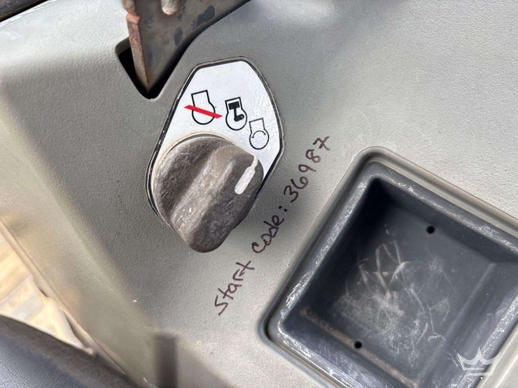 2019-doosan-dx35-mini-excavator-image-29