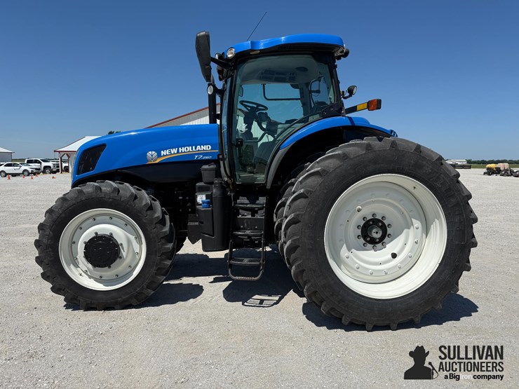 2013-new-holland-t7.250-image-8