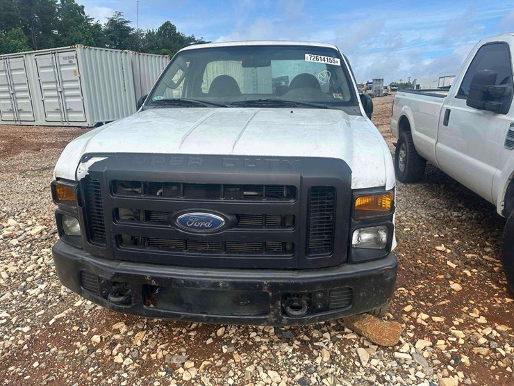 2008-ford-f250-xl-image-2