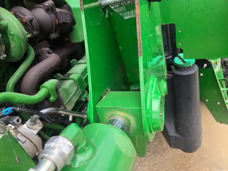 john-deere-6105d-image-83
