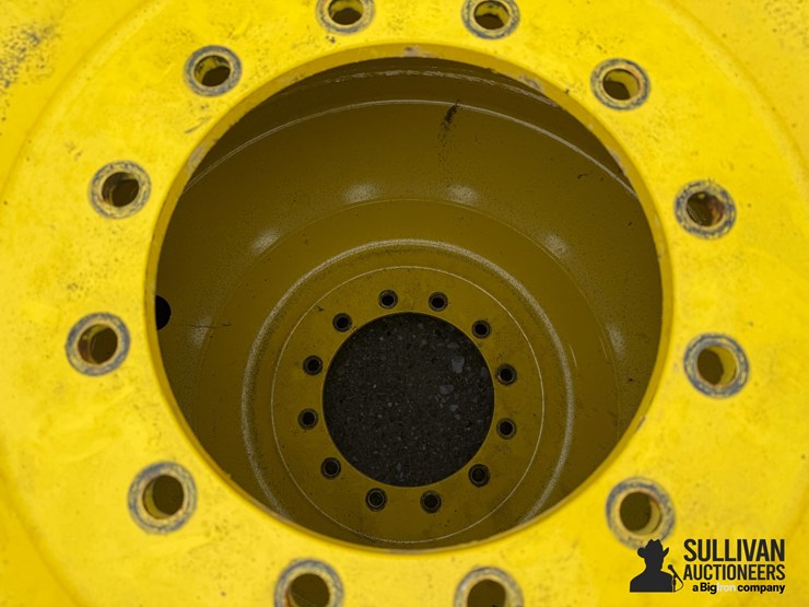john-deere-12-image-16