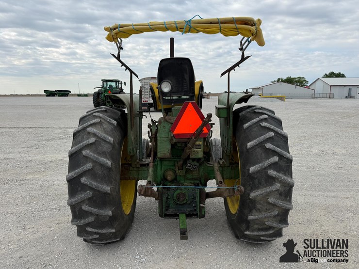john-deere-4010-image-6