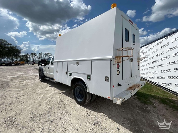 2013-ford-f450-image-4