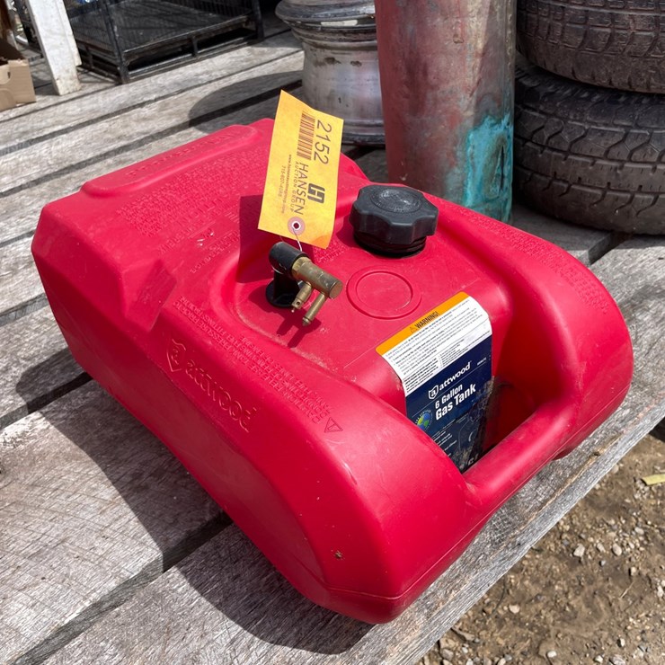 #2152 • Attwood Boat Gas Can