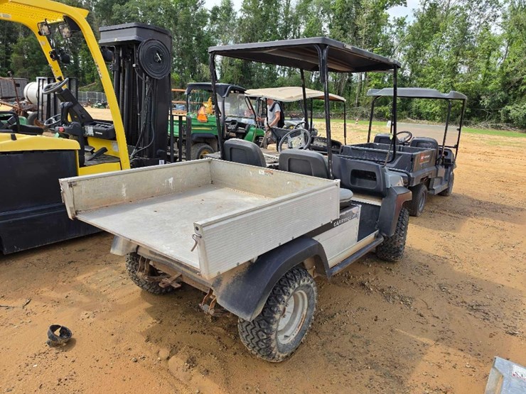 club-car-carryall-272-image-3