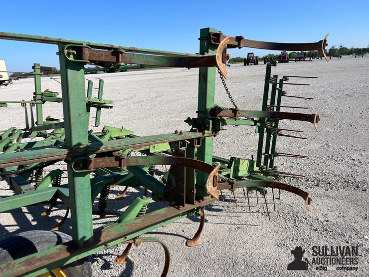 john-deere-1000-image-11