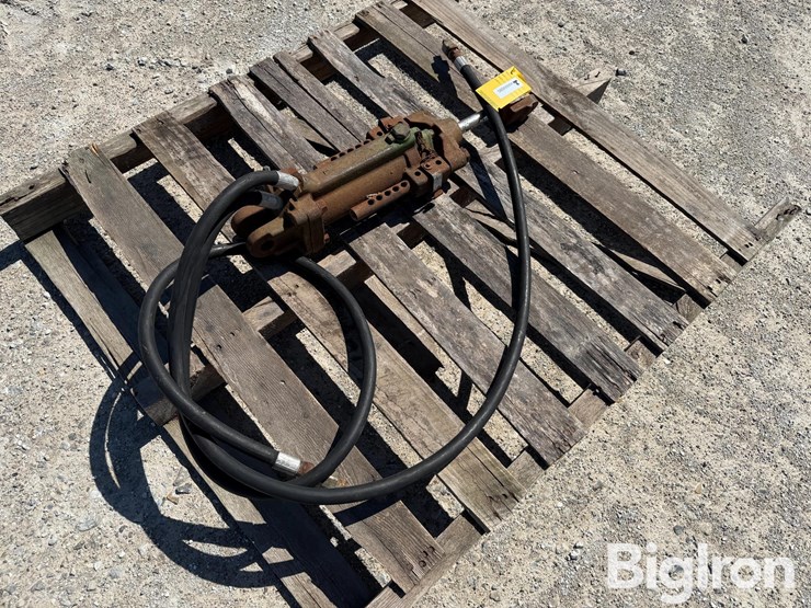 john-deere-hyd.-cylinder-image-2
