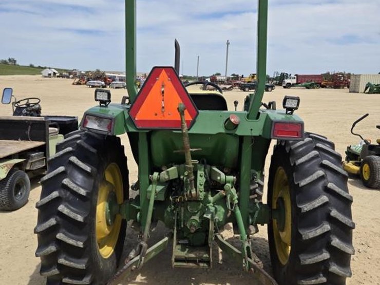 john-deere-870-image-10