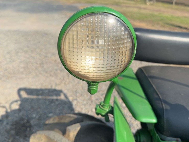 john-deere-m-image-41