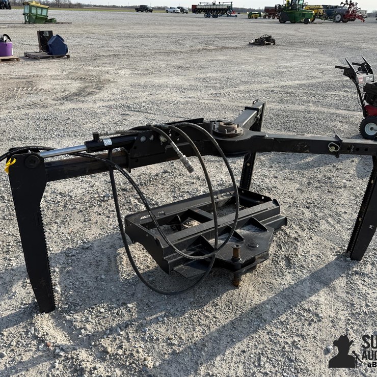 Skidloader Attach Tire Grabber