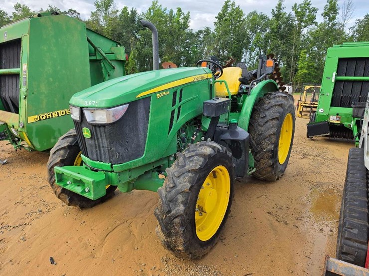 john-deere-5075m-image-1