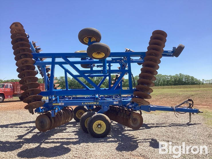2015-landoll-6230-33-image-4
