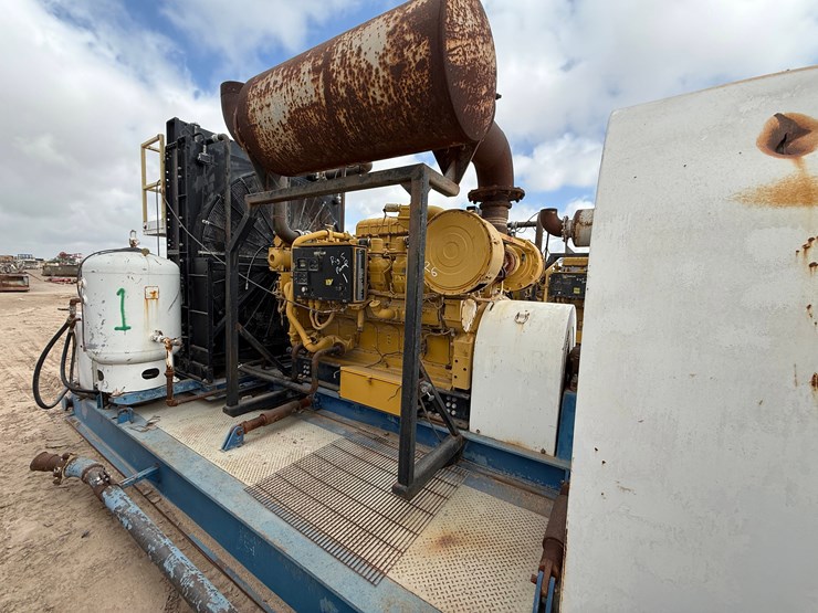 2011-caterpillar-3512-image-19