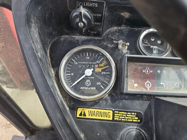 case-ih-585-image-23