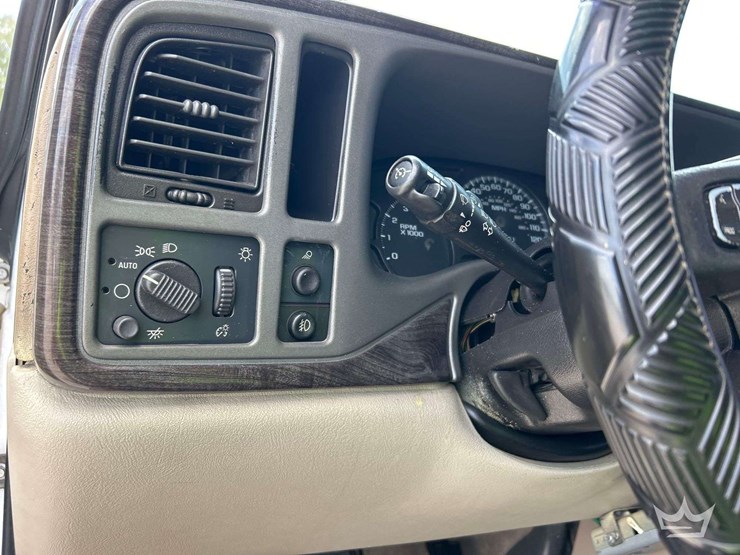 2007-gmc-sierra-2500hd-image-8