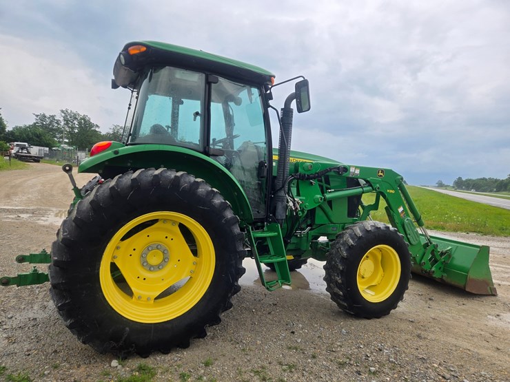 john-deere-6105d-image-13