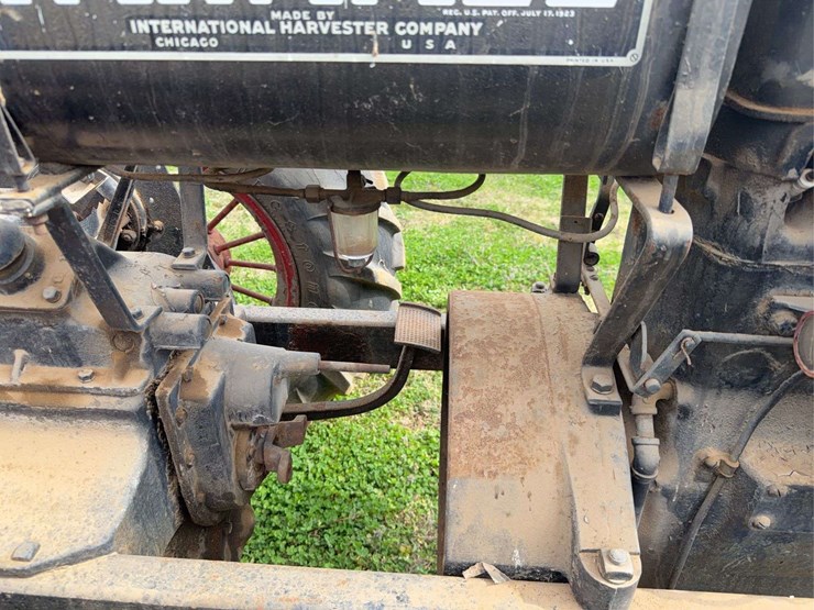 farmall-f-20-image-34