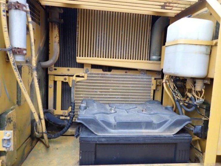 2001-deere-270-lc-image-59