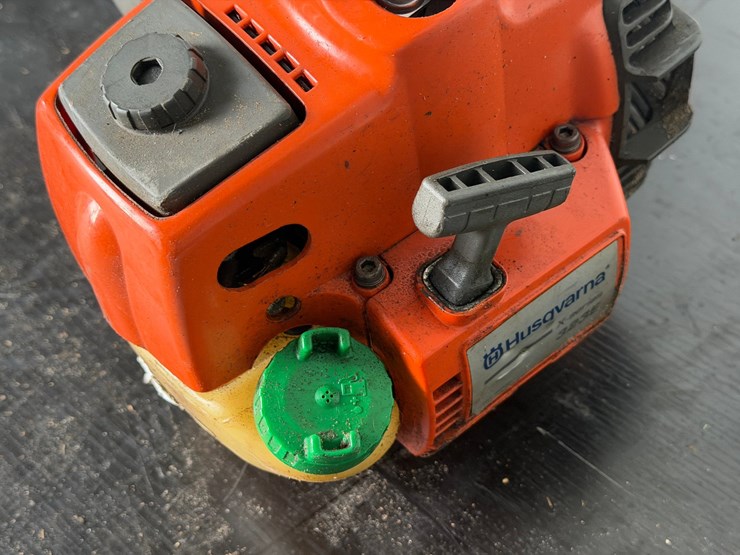 #6063-•-husqvarna-x-series-323e-edger-image-3