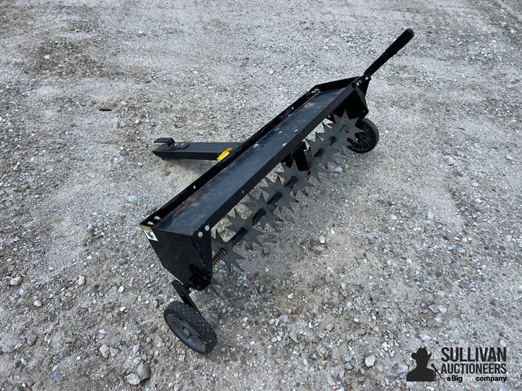 agri-fab-41"-pull-type-lawn-thatcher-image-7