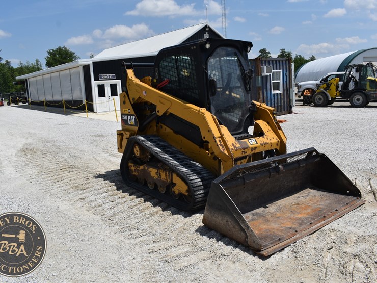 2019-caterpillar-259d-image-11