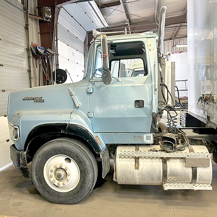 1992 FORD L9000