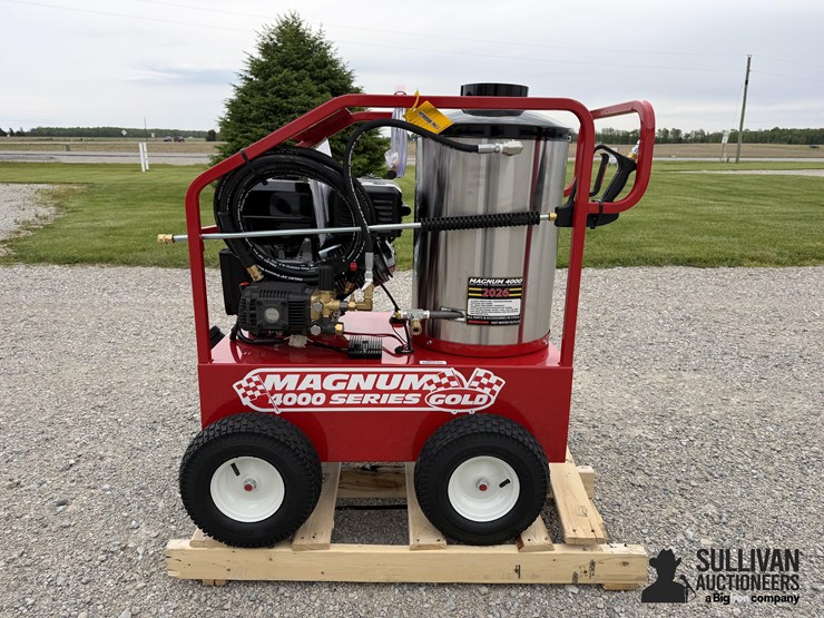 2026-magnum-4000-series-hot-water-pressure-washer-image-8