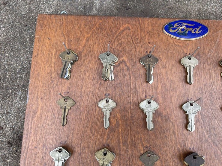 ford-key-rack-image-2
