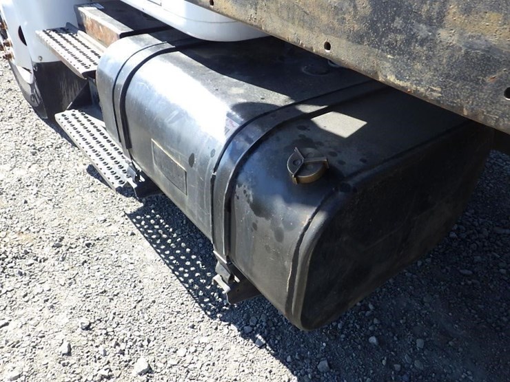 2000-international-4700-image-24