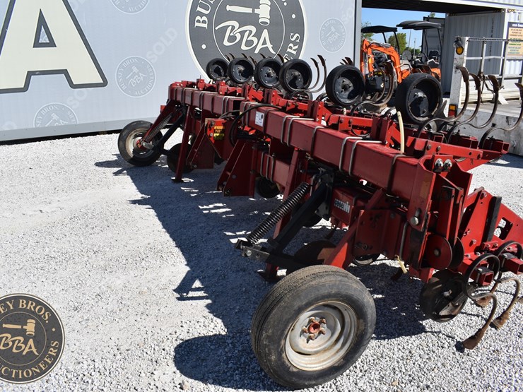 case-ih-183-image-9