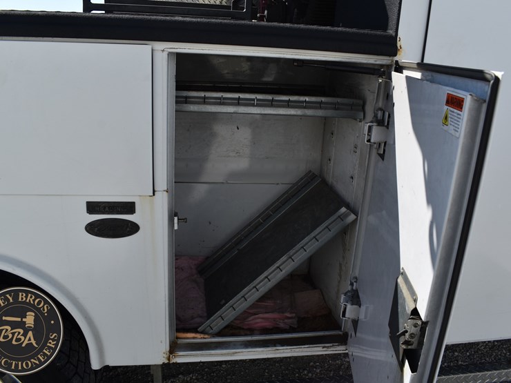 2017-ford-f550-xl-image-50