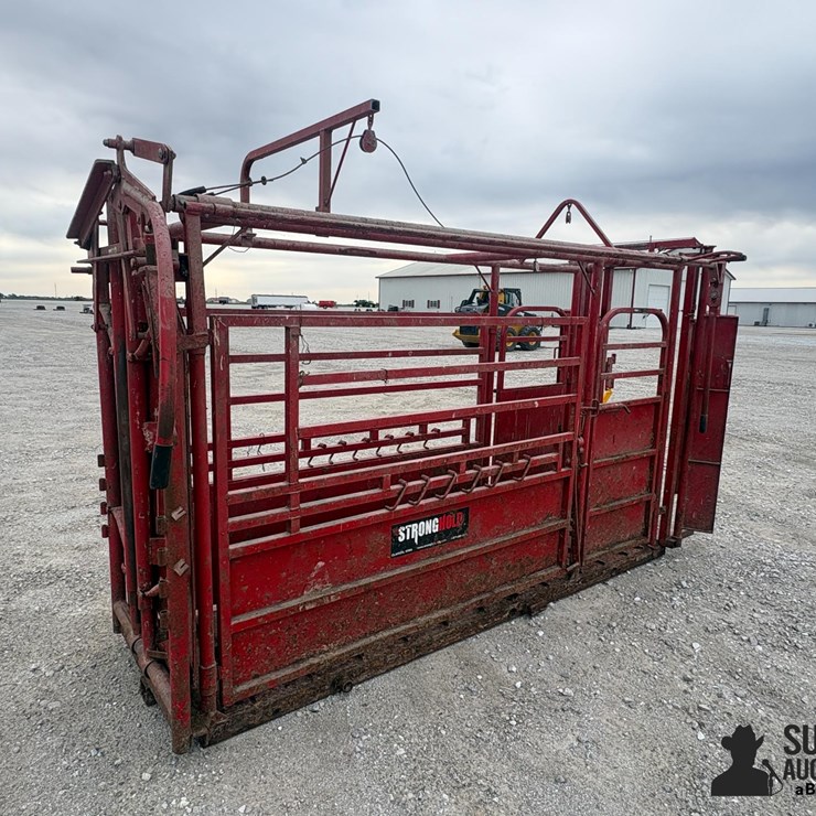Stronghold Cattle Chute