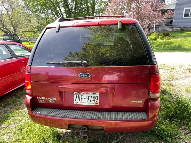 2005-ford-explorer-image-6