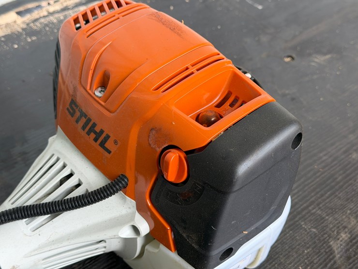 #6024-•-stihl-fc91-edger-image-6