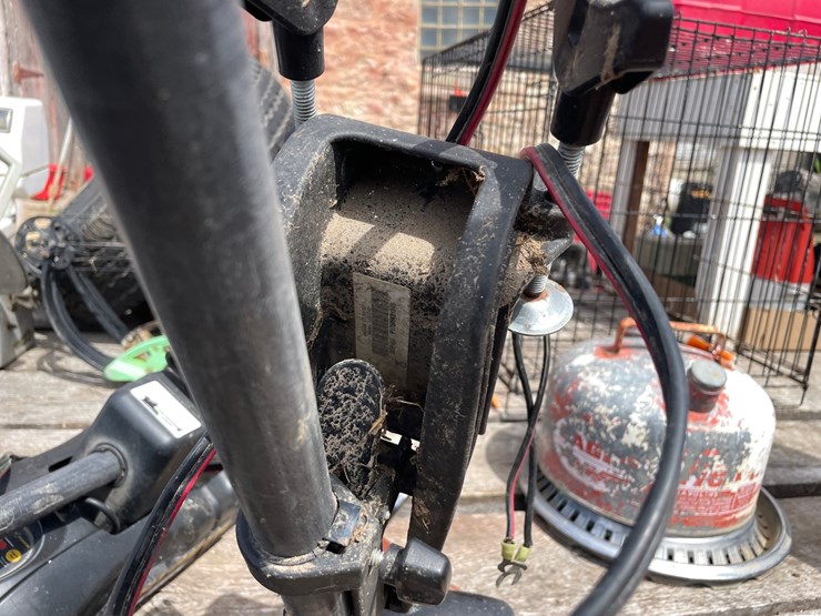 #2145-•-minn-kota-endura-c2-trolling-motor-image-8