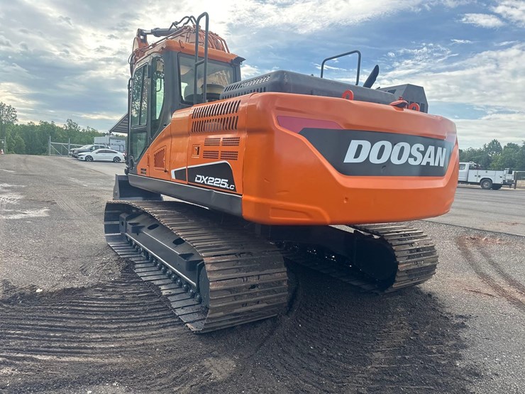2021-doosan-dx225-lc-5-image-8