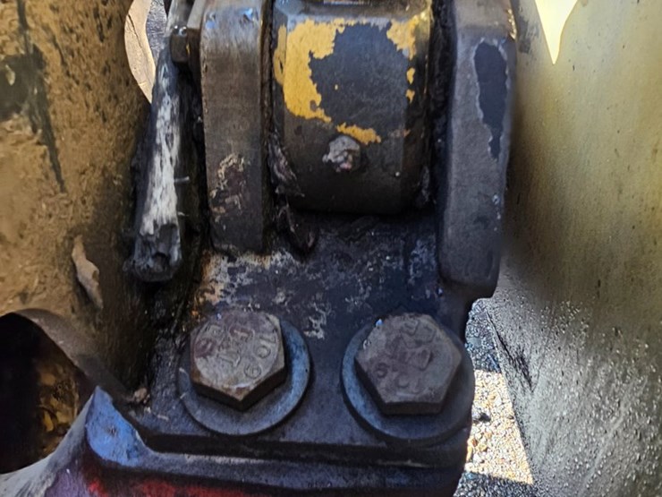 2000-caterpillar-574-image-62