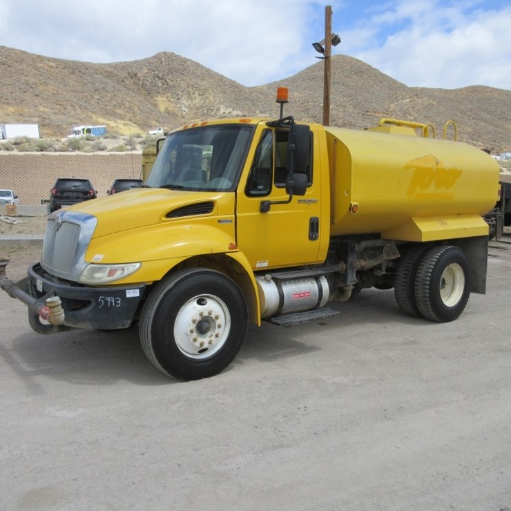 2011 INTERNATIONAL DURASTAR 4300