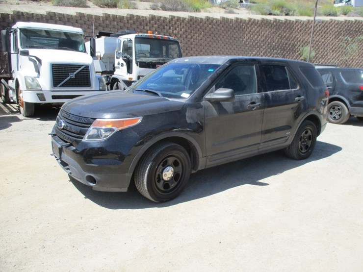 2015-ford-explorer-image-1