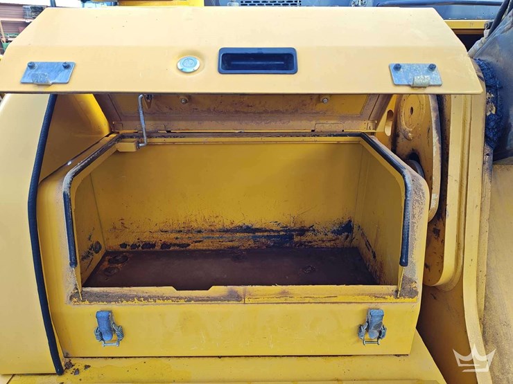 2016-john-deere-350g-hydraulic-excavcator-image-29